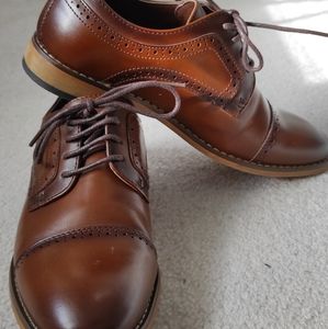 Stacy Adams boys' brown dress shoes size 4